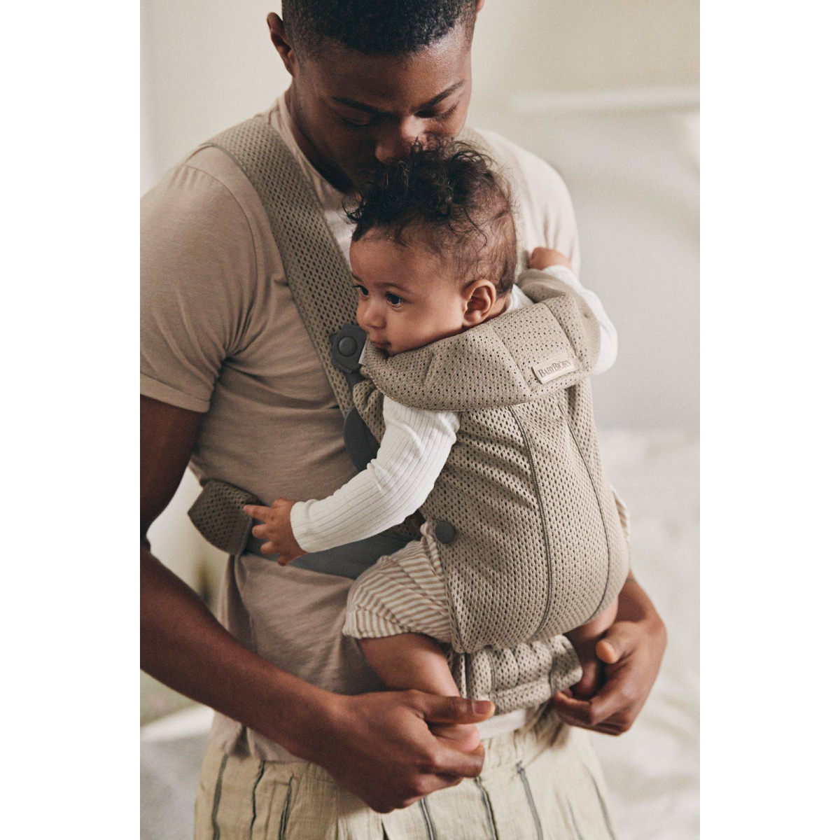 BABYBJORN NOSIDŁO MINI 3D MESH GREY BEIGE