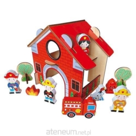 DREWNIANA REMIZA STRAŻACKA