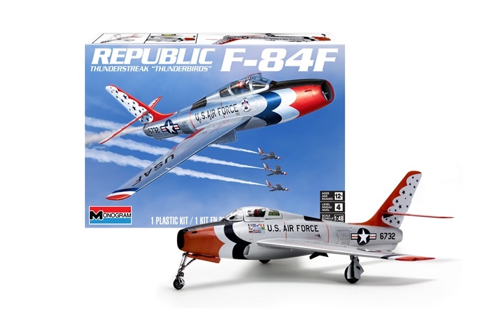 REVELL samolot F-84F Republic 15996