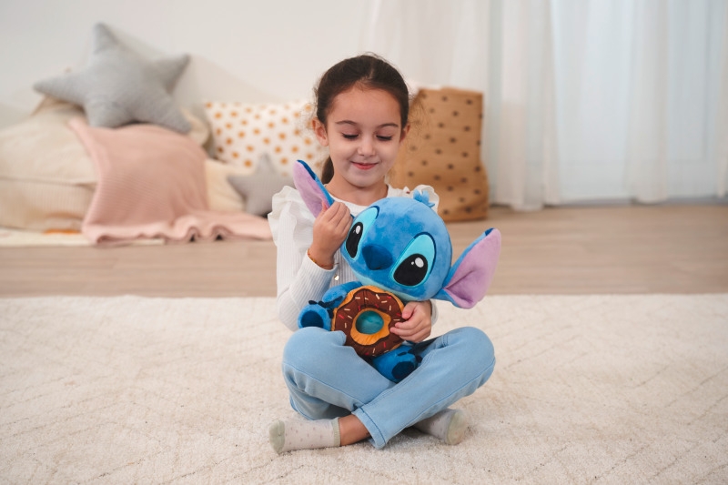 DISNEY Stitch z donatem 25cm 587-0518