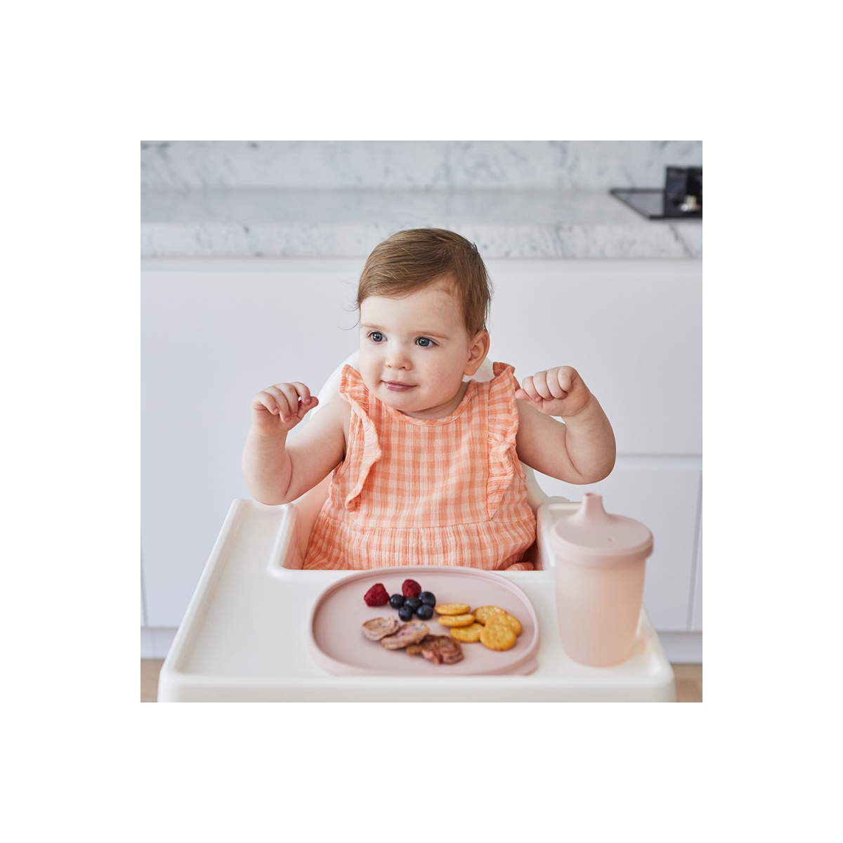 B.BOX KUBEK SILIKONOWY Z USTNIKIEM BLUSH