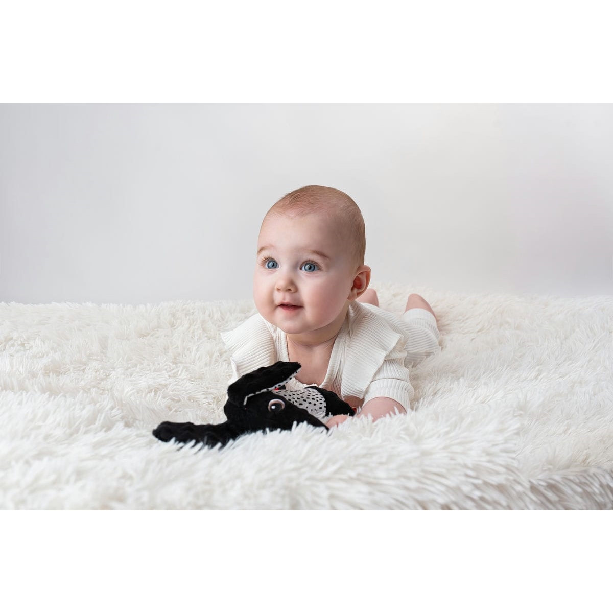 Jamiś piszczek z gryzakiem kontrastowy 914 69144