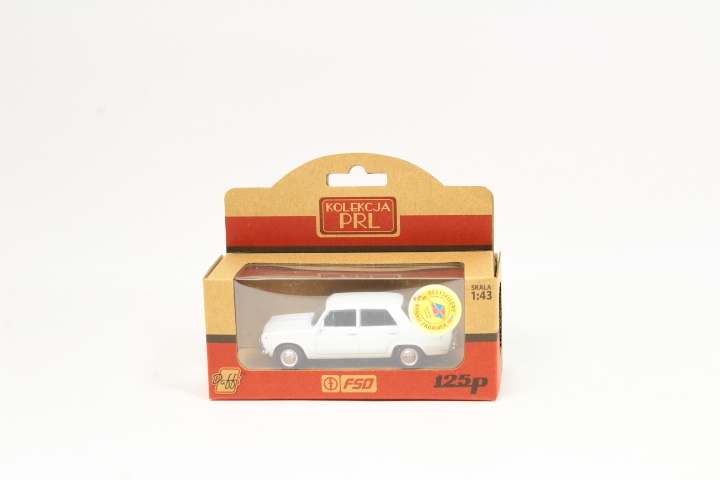 Model PRL Fiat 125p biały K-585 15859