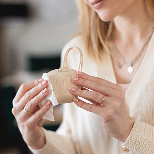 1656/03 POJEMNIK NA SMOCZEK BEŻOWY