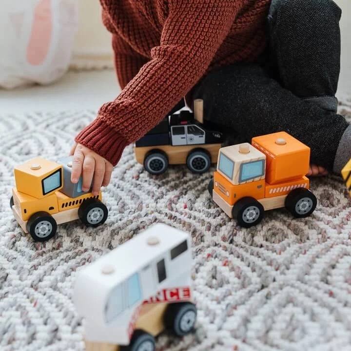 ZABAWKA DREWNIANA AMBULANS