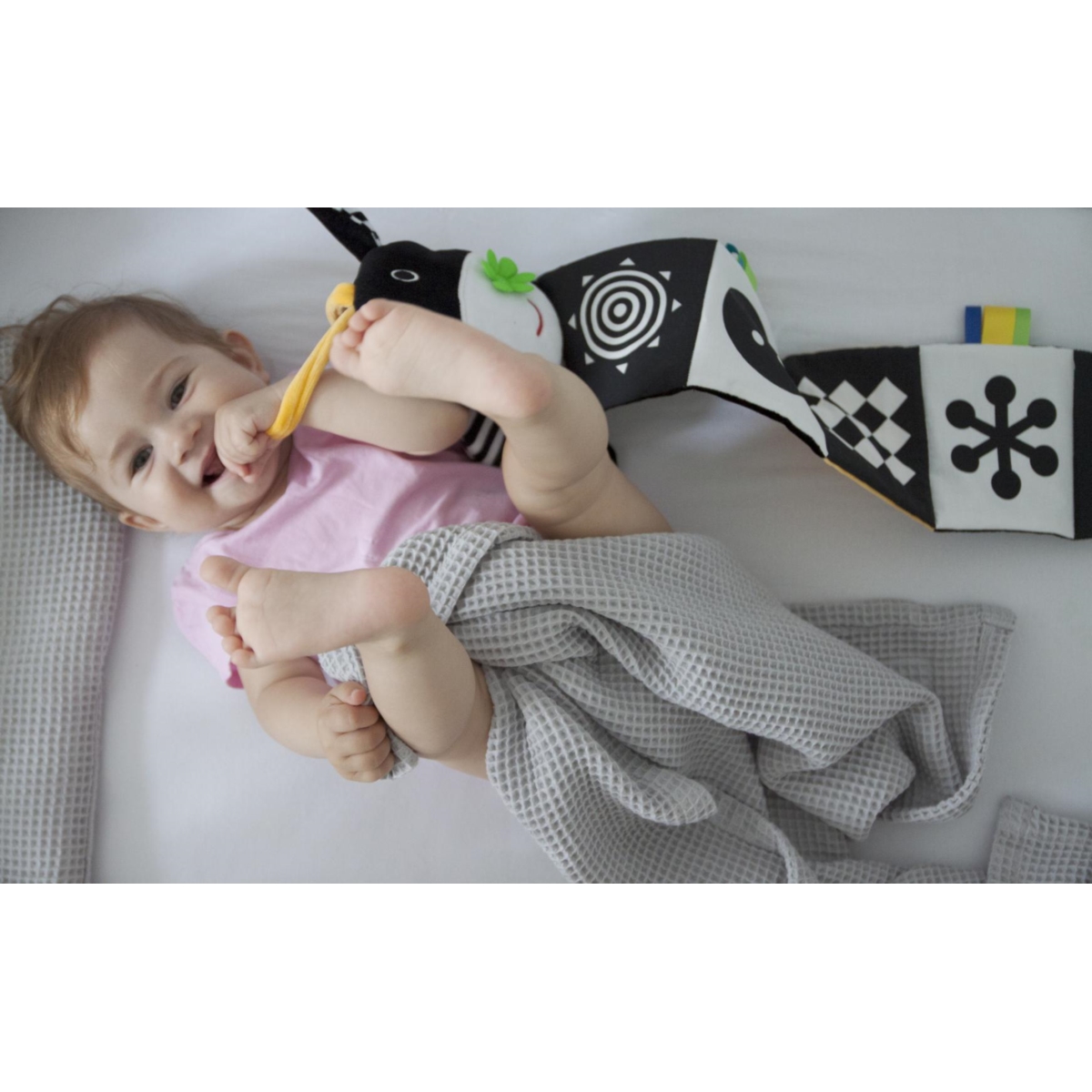 HENCZ KSIĄŻECZKA DO ŁÓŻKA KRÓWECZKA 613