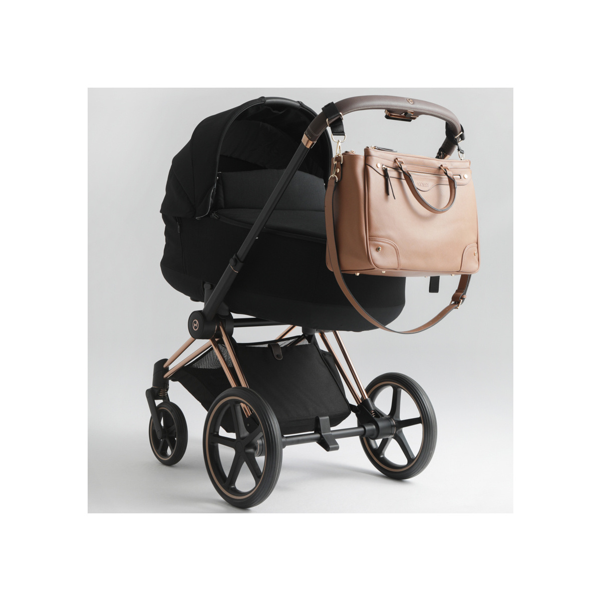 JOISSY TORBA CARLA CARMEL