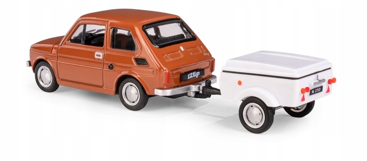 Fiat 126p + przyczepa Niewiadów Krótka brązowy