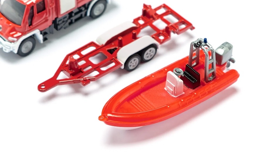 SIKU 1636 STRAŻ POŻARNA UNIMOG Z ŁODZIĄ