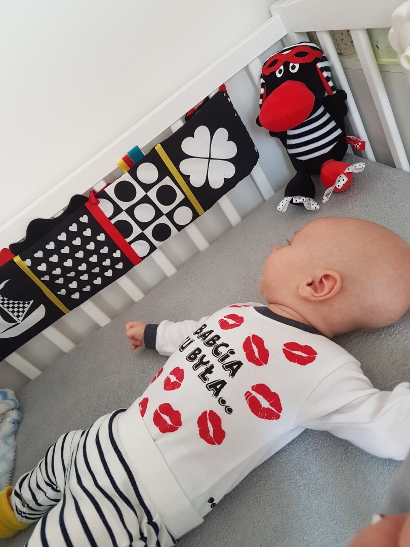 HENCZ KSIĄŻECZKA DO ŁÓŻECZKA 944