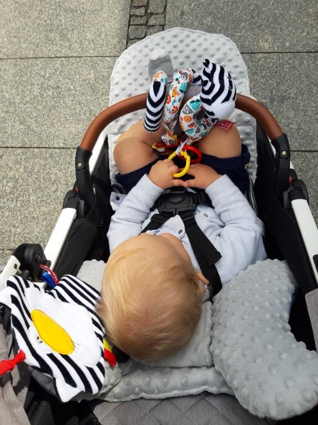 Grzechotka Spiralka wózkowa biało-czarna 951 69519