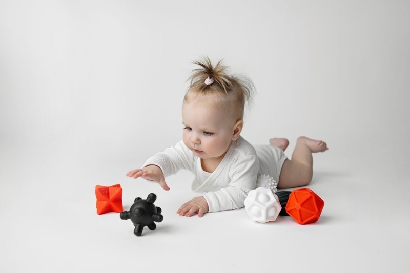 Piłeczki sensoryczne 6szt kontrastowe 887 68871