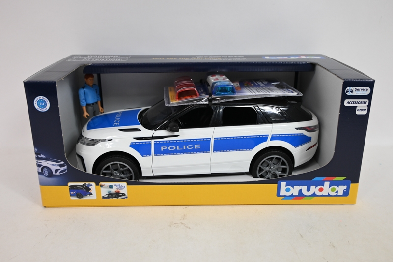 BRUDER Range Rover Velar policja+figurka 02890