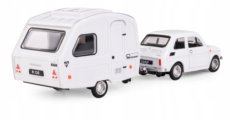 Fiat 126p + przyczepa Niewiadów Kemping biały