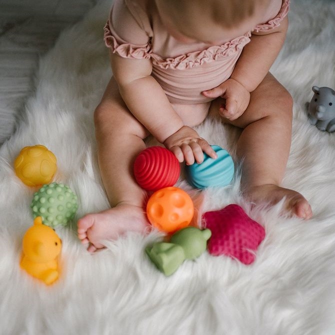 BABYONO PIŁECZKI SENSORYCZNE 6 SZTUK
