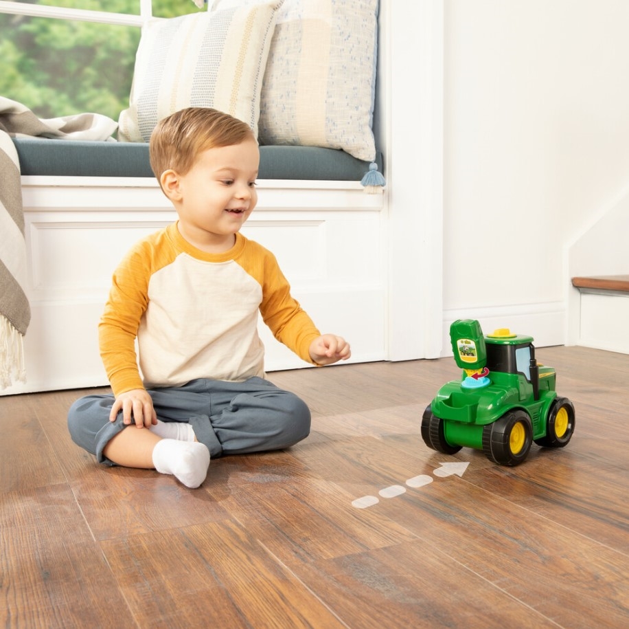 TOMY John Deere traktor Johnny na kluczyk 47500 /4
