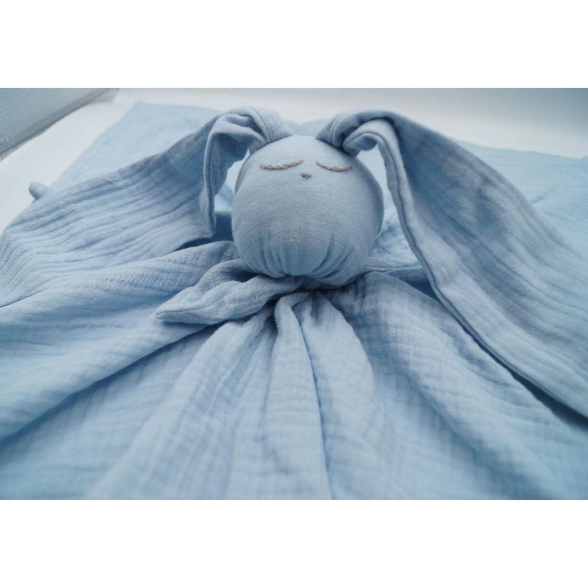 BABYINWORLD PIELUCHA MUŚLINOWA BUNNY NIEBIESKI