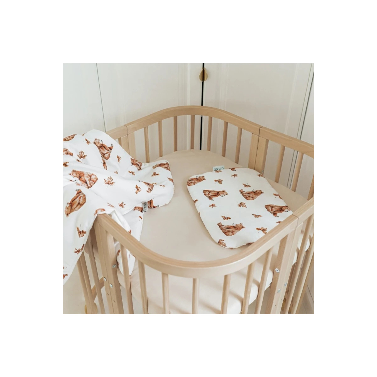 WALDIN PODUSZKA NIEDŹWIADKI BIAŁA 40X30