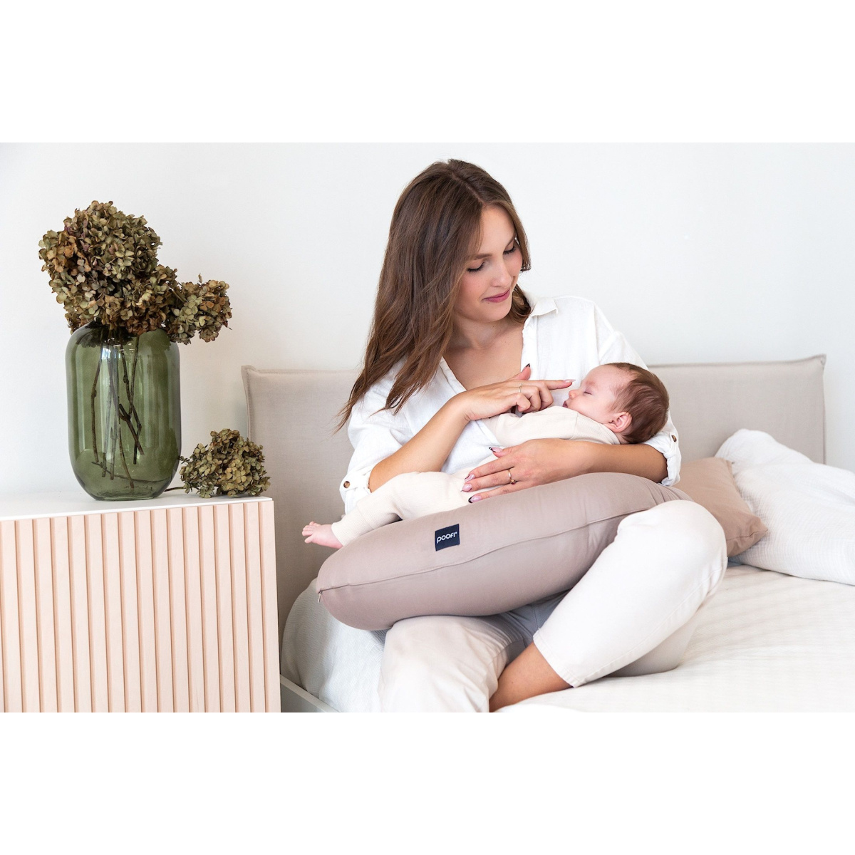 POOFI PODUSZKA DO KARMIENIA ORGANIC CZEKOLADA