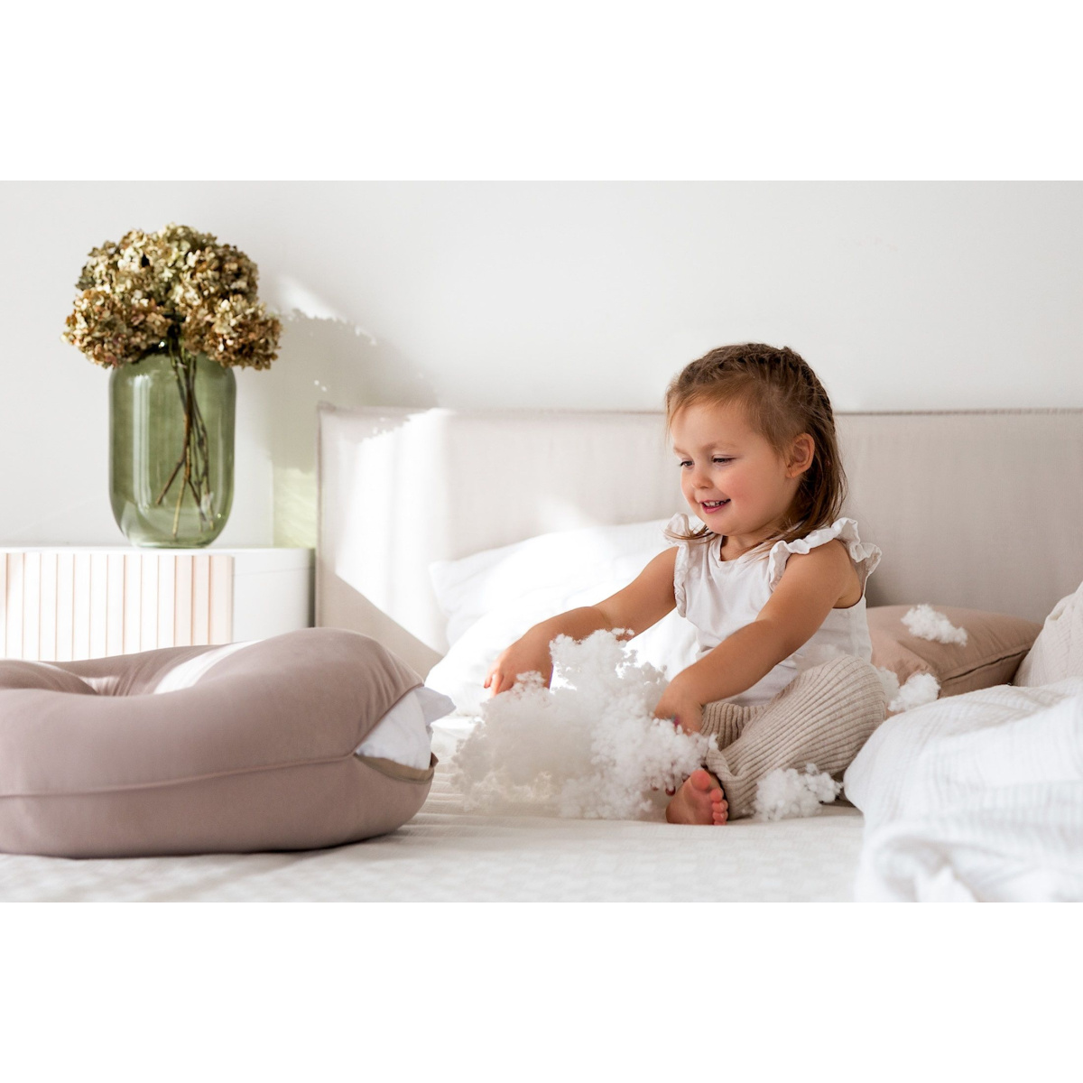 POOFI PODUSZKA DO KARMIENIA ORGANIC CZEKOLADA