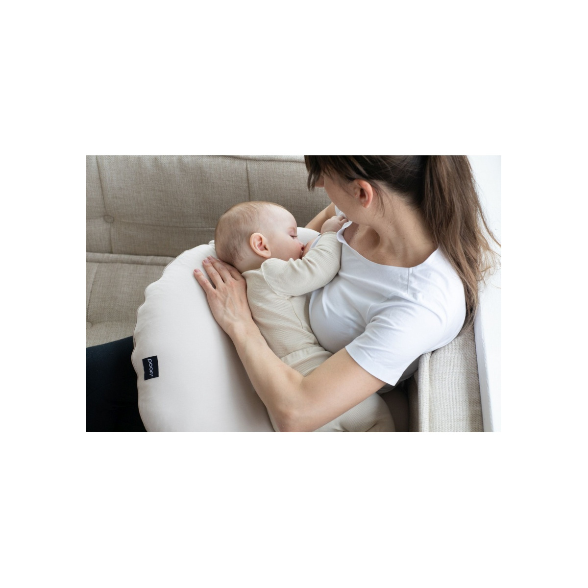 POOFI PODUSZKA DO KARMIENIA ORGANIC LATTE