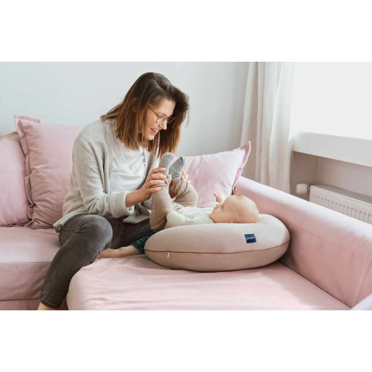 POOFI PODUSZKA DO KARMIENIA ORGANIC NUGAT