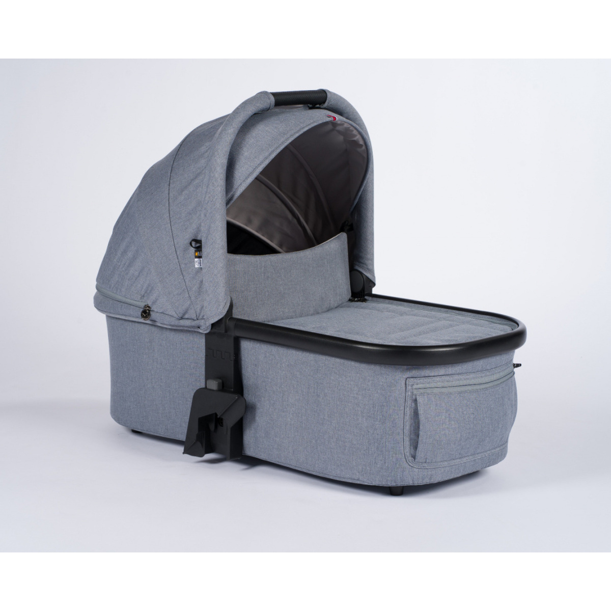 MAST M. TWIN GONDOLA GLACIER LAKE