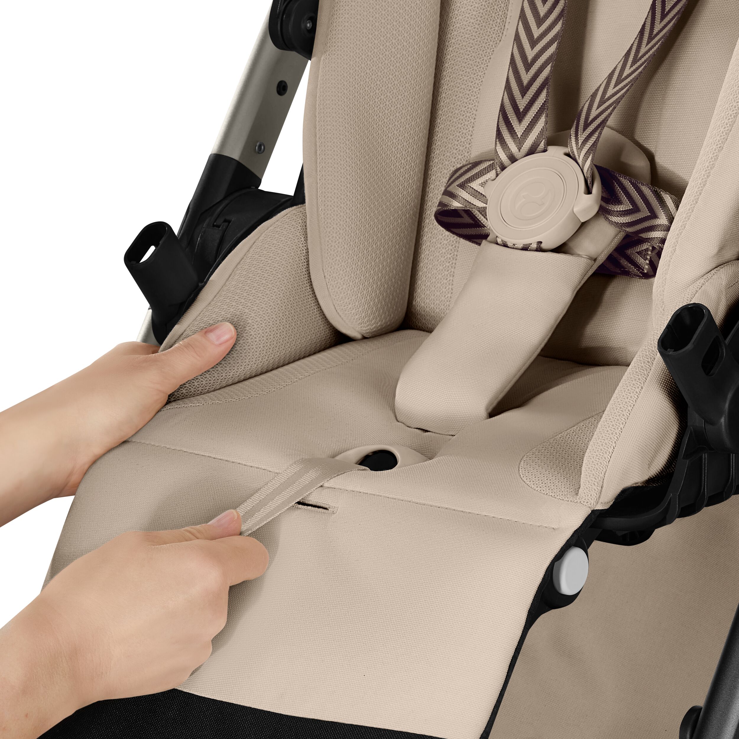 CYB_26_INT_Deta_BaliosSLux_TPE_ALBE_OnePullHarness_print_medium.jpg